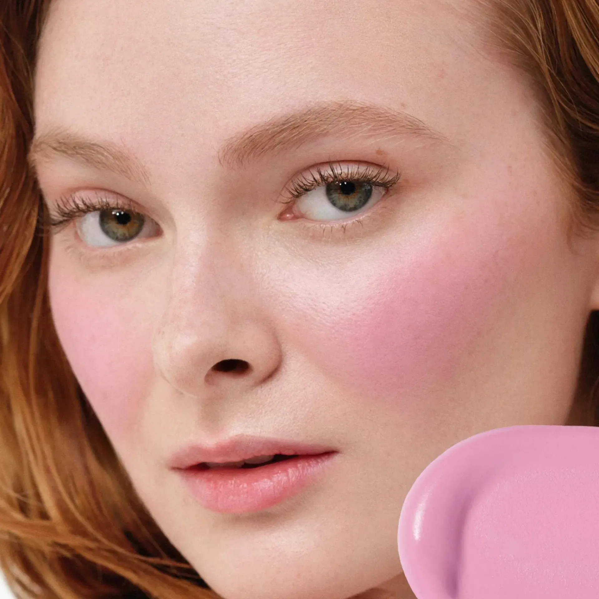 ANASTASIA BEVERLY HILLS Kasvomeikit<Blurring Serum Blush poskipuna