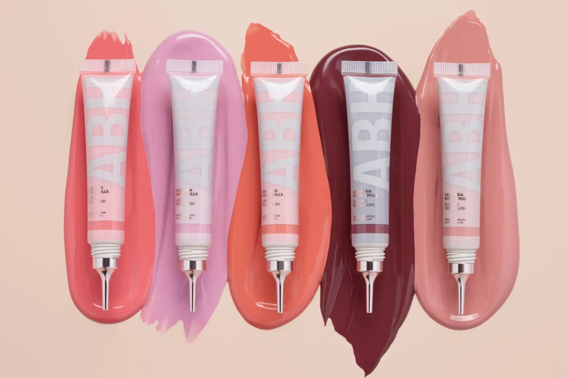 ANASTASIA BEVERLY HILLS Kasvomeikit<Blurring Serum Blush poskipuna