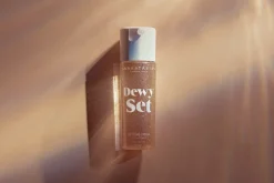 ANASTASIA BEVERLY HILLS Kasvomeikit<Dewy Setting Spray meikinkiinnityssuihke 100 ml