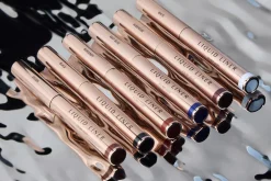 ANASTASIA BEVERLY HILLS Silmämeikit<Liquid Eyeliner silmänrajauskynä 2,4 ml