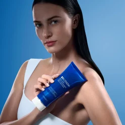 Biotherm Vartalonhoito<Biocorps vartalonkuorinta 200 ml
