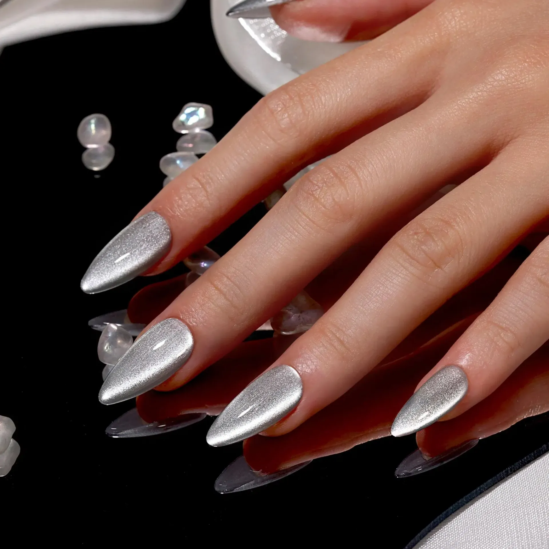 Bluesky Kynsimeikit Ja Kynsienhoito<Gel Polish Cat Eye UV-LED kovetteinen magneettigeelilakka 10ml