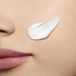 Clarins Kasvojenhoito<Hydra-Essentiel [HA²] Rich Cream päivävoide 50 ml