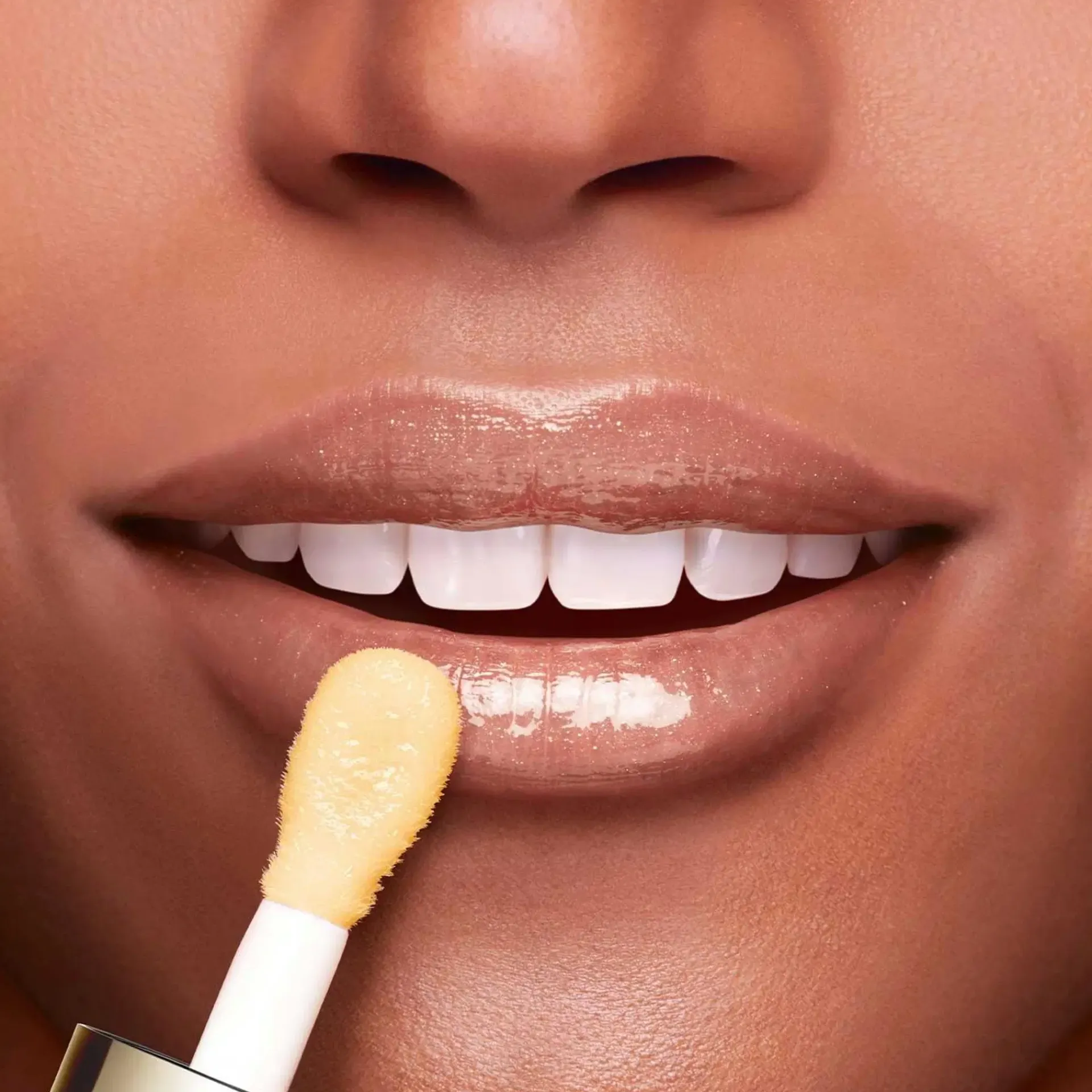 Clarins Huulimeikit<Lip Comfort Oil huuliöljy 7 ml