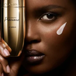 Clarins Kasvojenhoito<Precious Le Sérum Age-Defying Serum seerumi 30 ml
