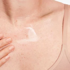 Clinique Vartalonhoito<Moisture Surge Body Hydrator vartalovoide 200 ml