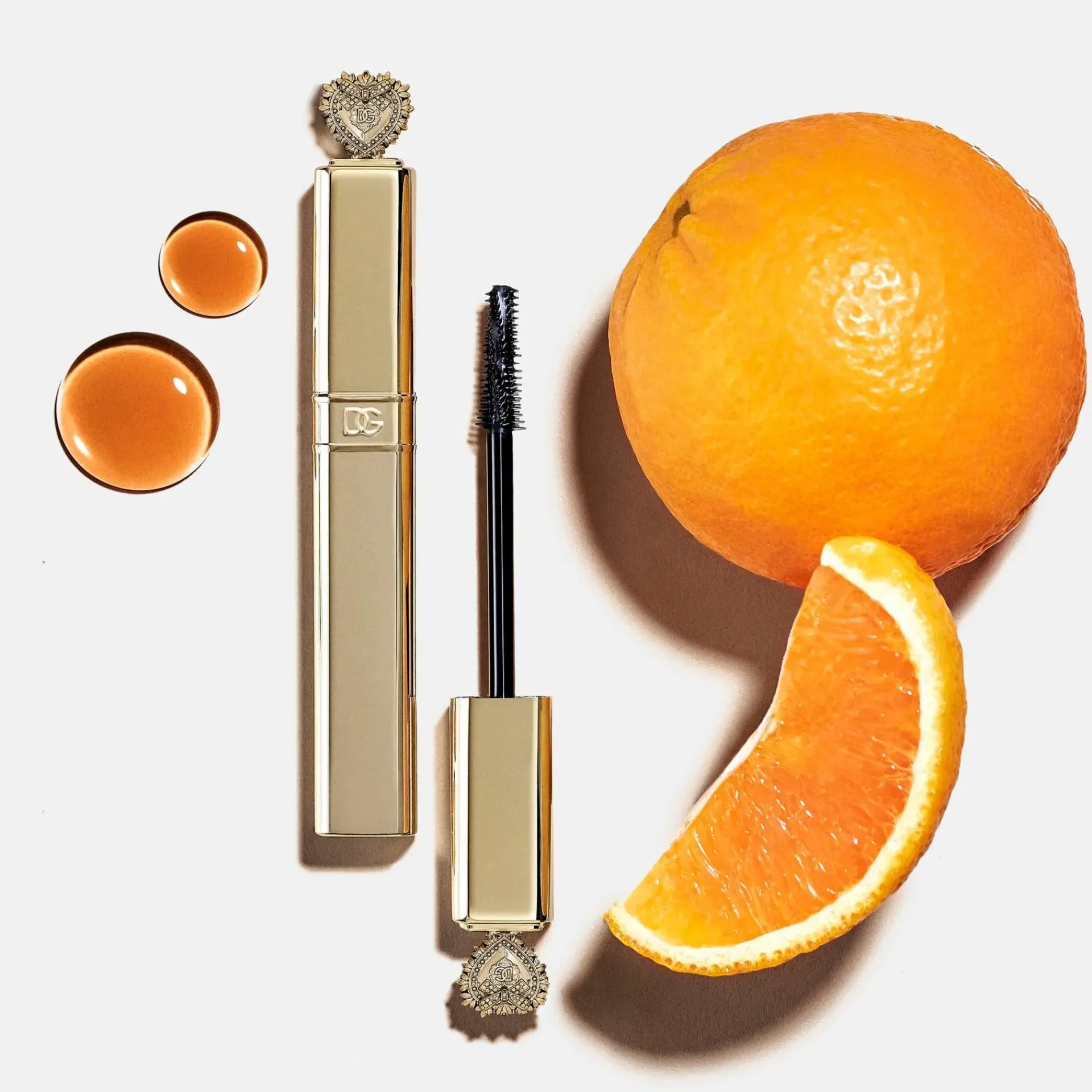 Dolce u0026 Gabbana Silmämeikit<Dolce & Gabbana Everfull XL 36H Extreme Volume & Lift Mascara 8 ml