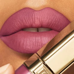 Dolce u0026 Gabbana Huulimeikit<Dolce & Gabbana Everkiss Soft Matte Liquid Lipstick huulipuna 5 ml