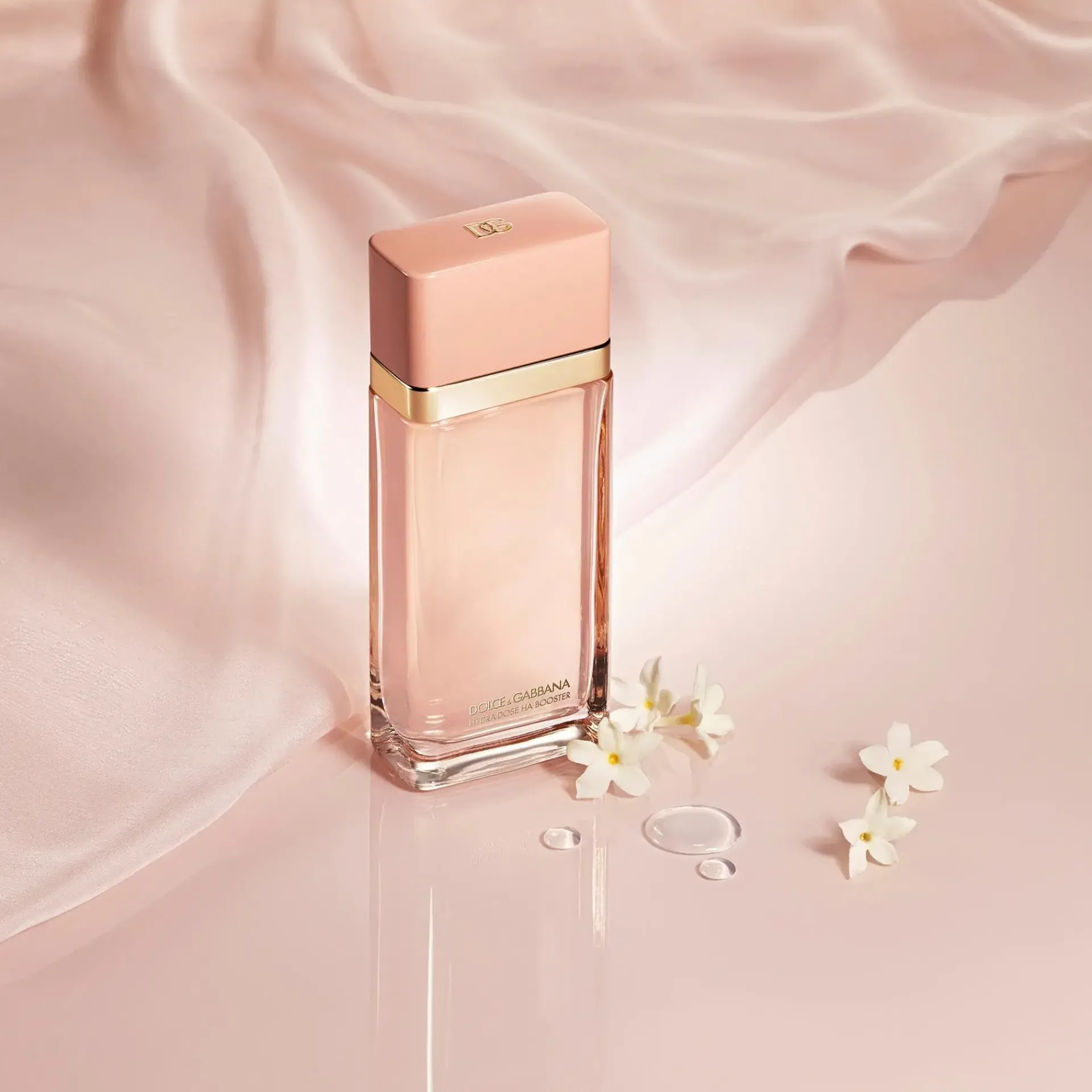 Dolce u0026 Gabbana Ihonhoidon Tehoaineet|Kasvojenhoito<Dolce&Gabbana Hydra Dose HA Essence -hoitovesi 100 ml