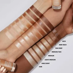 e.l.f. Kasvomeikit<Halo Glow Liquid Filter Shade -korostusväri 31,5 ml