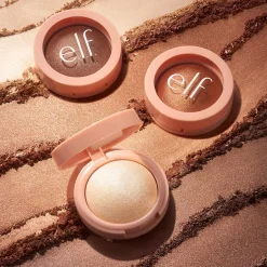e.l.f. Kasvomeikit<Halo Glow Silky Powder Highlighter korostuspuuteri 4.5 gr