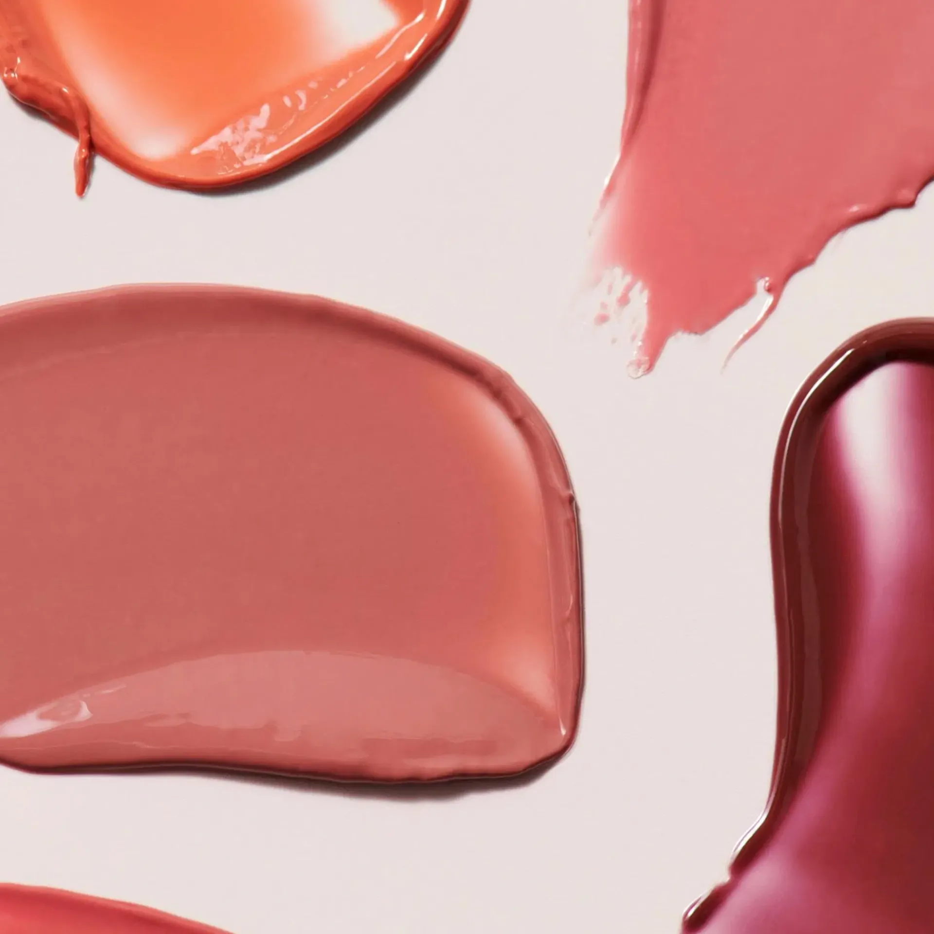 e.l.f. Huulimeikit<Hydrating Core Lip Shine sävytetty huulivoide 2,8 g