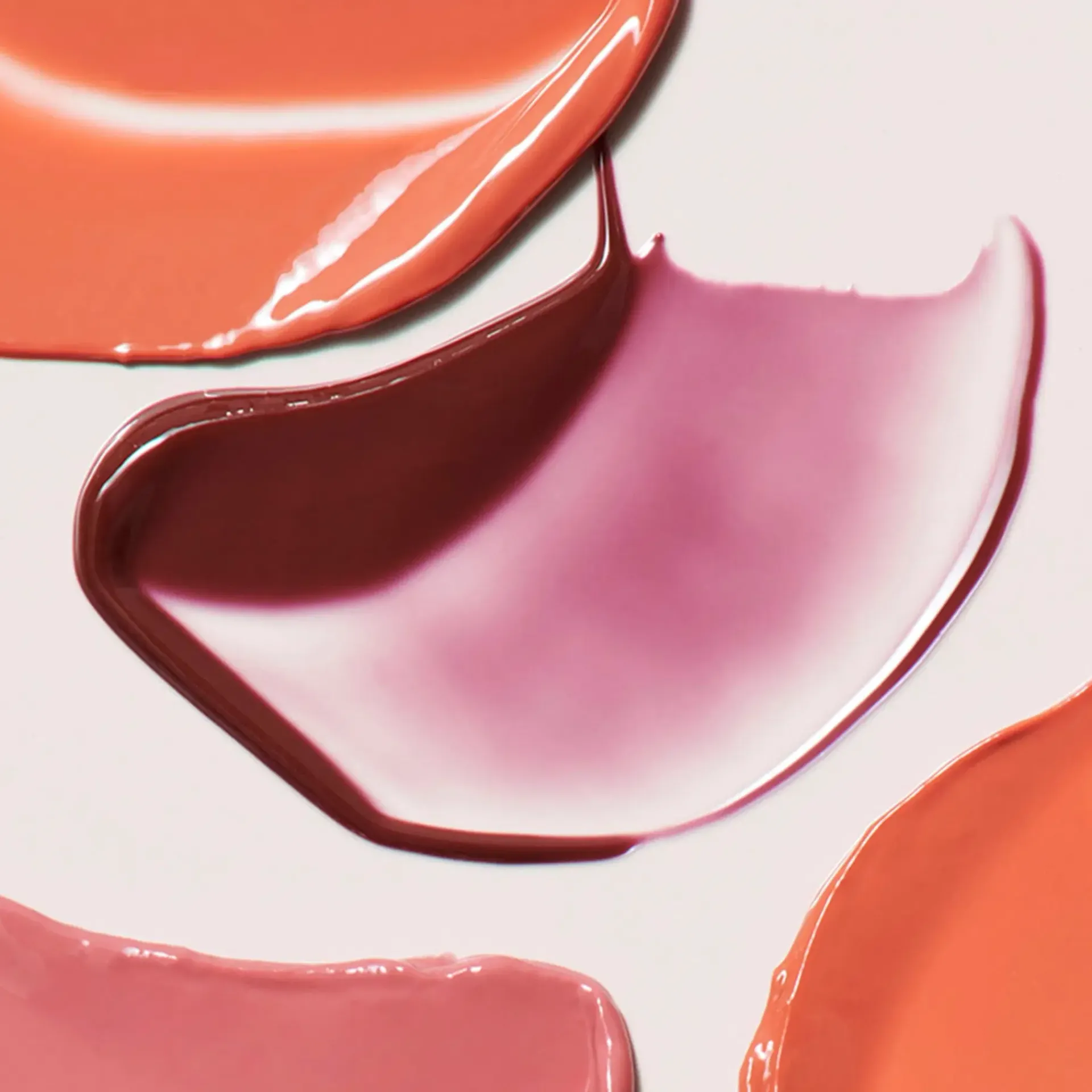 e.l.f. Huulimeikit<Hydrating Core Lip Shine sävytetty huulivoide 2,8 g