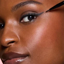 e.l.f. Meikkisiveltimet Ja -Välineet<Makeup Brushes Ultra-Fine Eyeliner -rajaussivellin