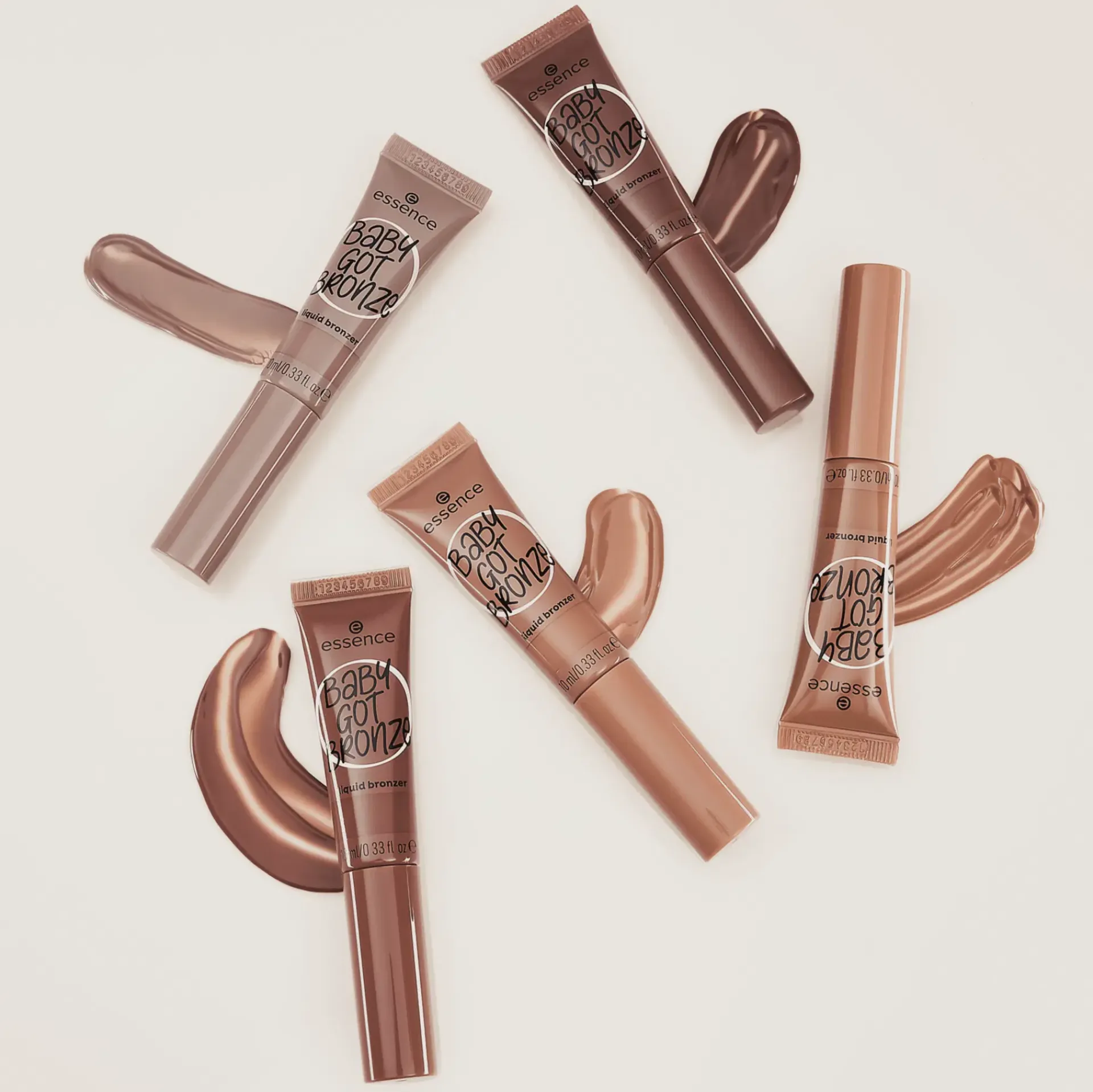 Essence Kasvomeikit<BABY GOT BRONZE nestemäinen aurinkopuuteri 10 ml