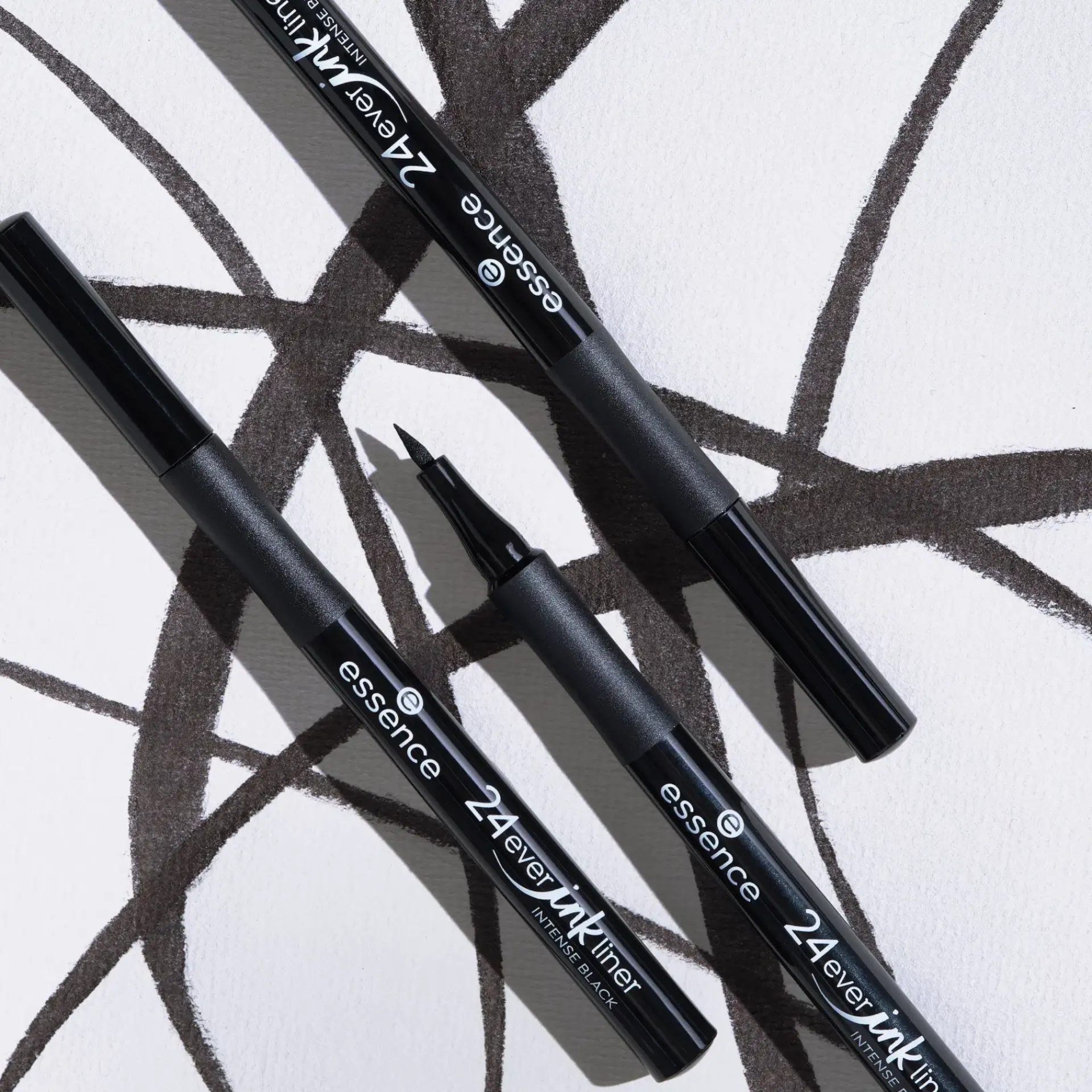Essence Silmämeikit<24ever ink liner 01 Intense Black 1.2 ml