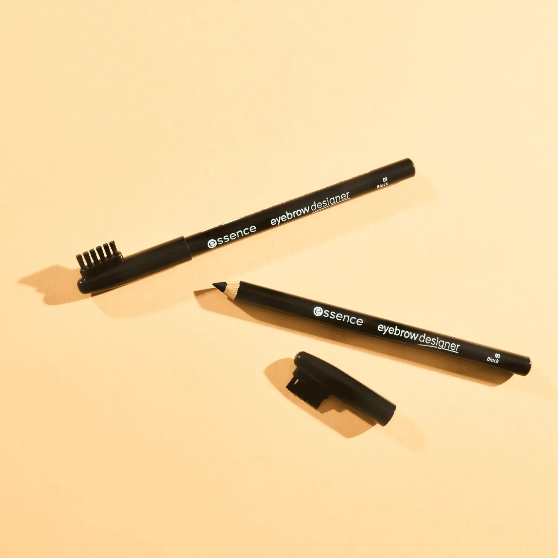 Essence Silmämeikit<eyebrow designer kulmakynä 1 g