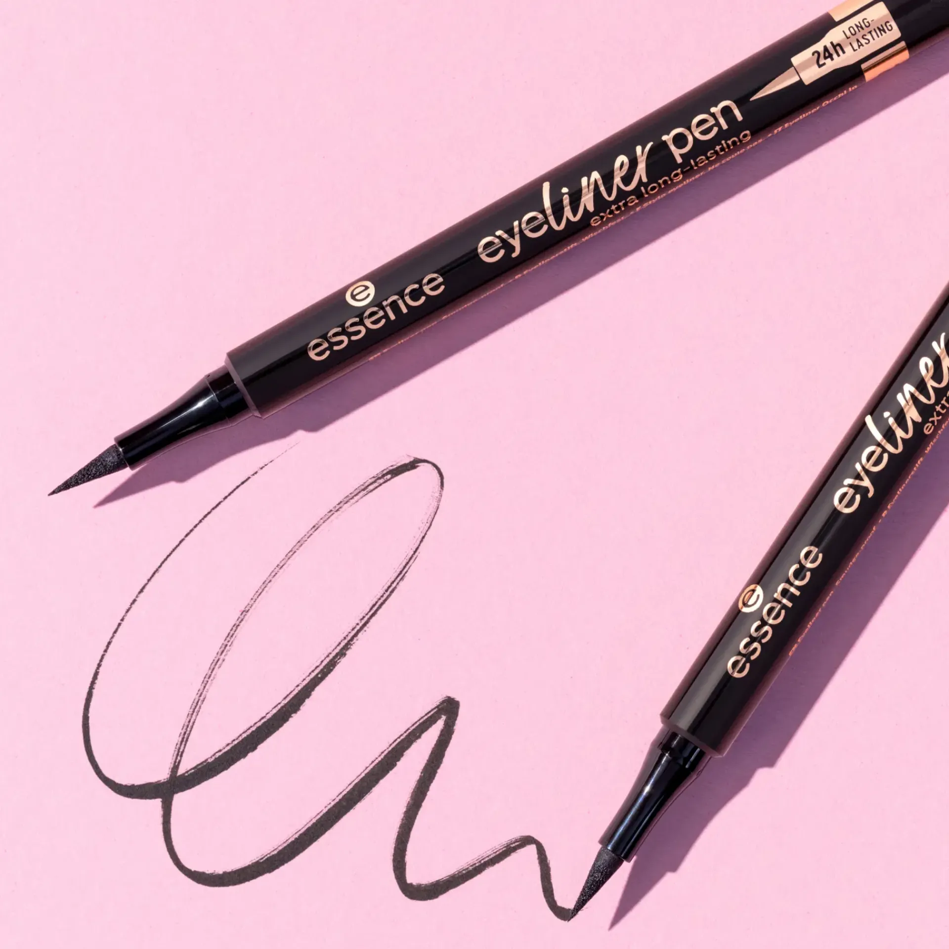 Essence Silmämeikit<eyeliner pen extra long-lasting 010 Blackest Black 1.1 ml