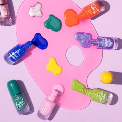 Essence Kynsimeikit Ja Kynsienhoito<gel nail colour geelikynsilakka 8 ml