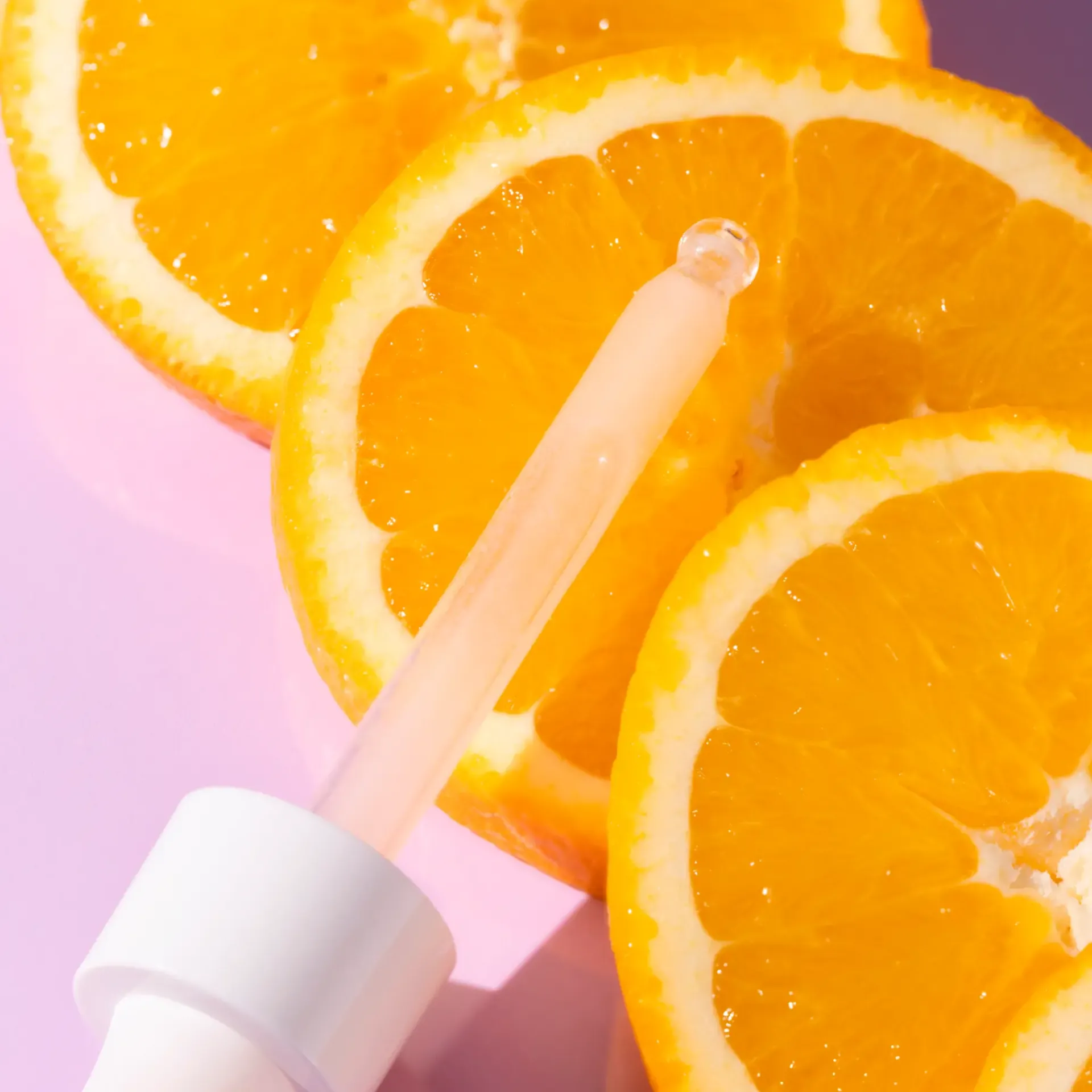Essence Kasvomeikit<HELLO, GOOD STUFF! GLOW-C SERUM 30 ml