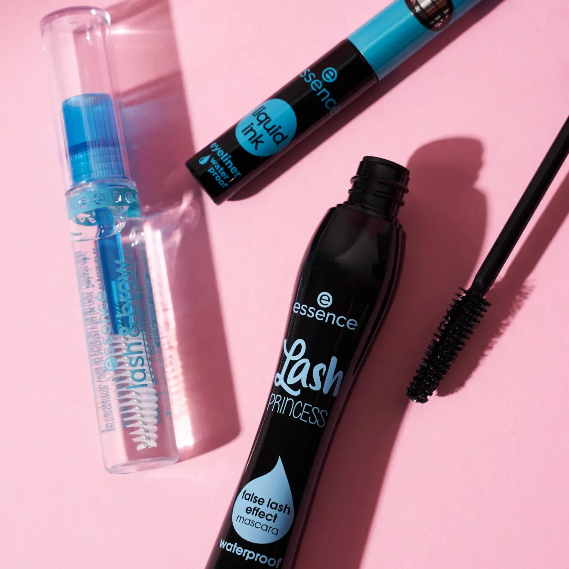Essence Silmämeikit<liquid ink eyeliner waterproof 01 3 ml
