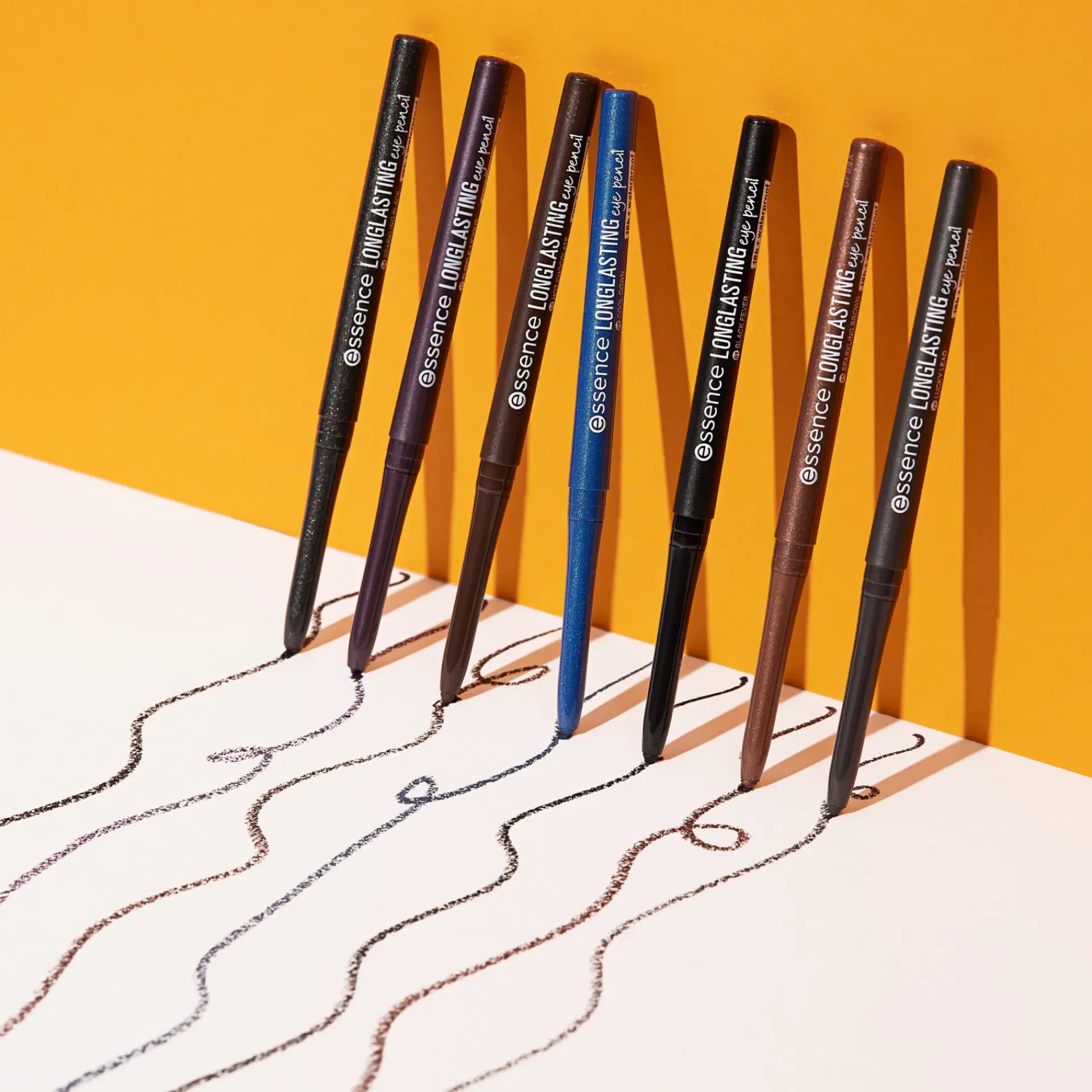 Essence Silmämeikit<LONG-LASTING eye pencil silmänrajauskynä 0,28 g