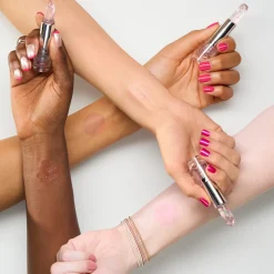 Essence Huulimeikit<META GLOW COLOUR CHANGING LIPSTICK 3.4 g