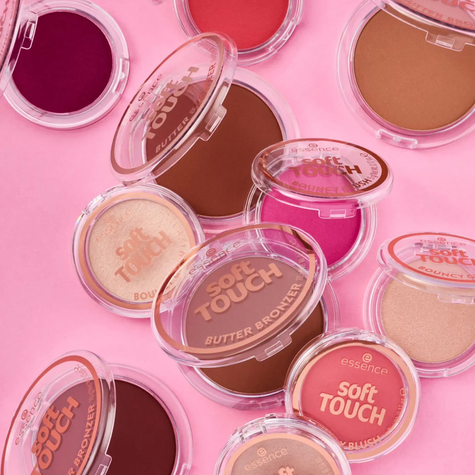 Essence Kasvomeikit<soft TOUCH BOUNCY KOROSTUSVÄRI 20