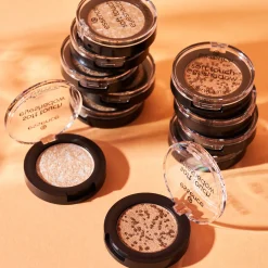 Essence Silmämeikit<soft touch eyeshadow luomiväri 2 g