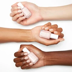 essie Kynsimeikit Ja Kynsienhoito<6 Ballet Slippers -kynsilakka 13,5ml