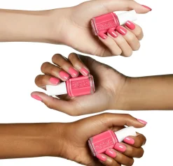 essie Kynsimeikit Ja Kynsienhoito<73 Cute as Button -kynsilakka 13,5ml