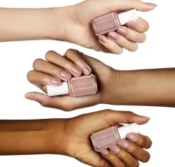 essie Kynsimeikit Ja Kynsienhoito<40 demure vix kynsilakka 13,5 ml