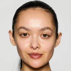 Fenty Beauty Kasvomeikit<Bright Fix Instant Brightening + Blurring Powder puuteri 8.50g