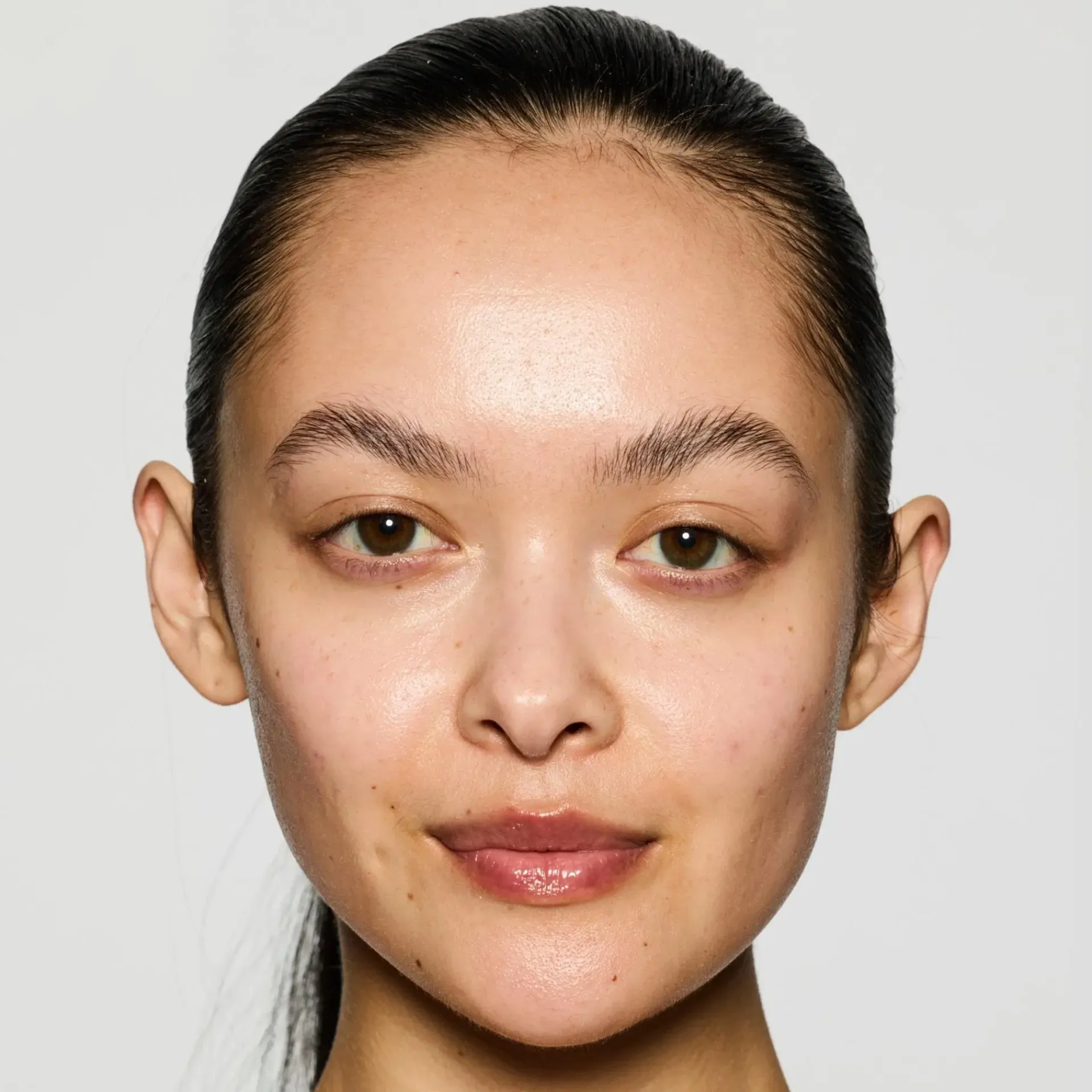 Fenty Beauty Kasvomeikit<Bright Fix Instant Brightening + Blurring Powder puuteri 8.50g