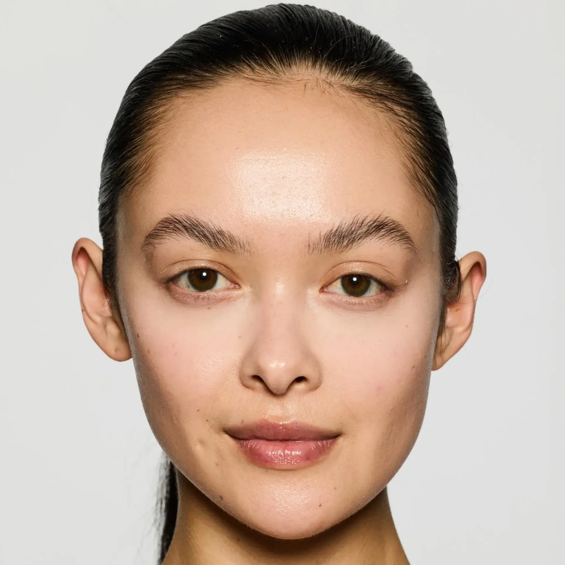 Fenty Beauty Kasvomeikit<Bright Fix Instant Brightening + Blurring Powder puuteri 8.50g