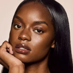 Fenty Beauty Kasvomeikit<Cheeks Out Freestyle Cream Bronzer voidemainen aurinkopuuteri 6,23 g