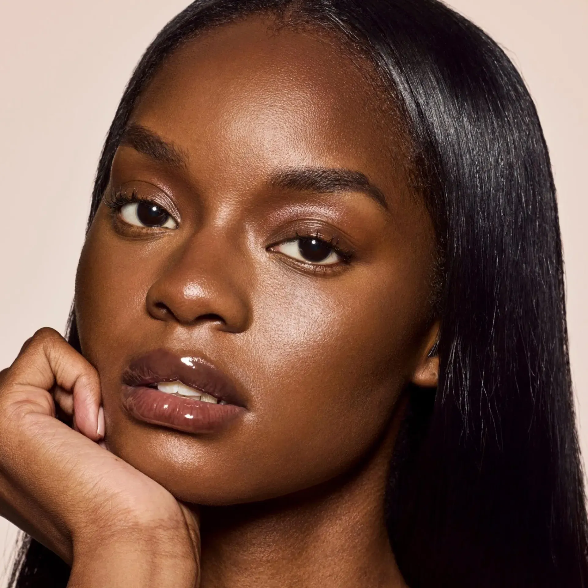 Fenty Beauty Kasvomeikit<Cheeks Out Freestyle Cream Bronzer voidemainen aurinkopuuteri 6,23 g