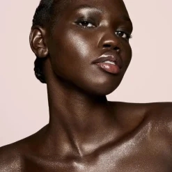 Fenty Beauty Kasvomeikit<Diamond Bomb All Over Diamond Veil hohdepuuteri 8 g
