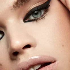 Fenty Beauty Silmämeikit<Flypencil Longwear Pencil Eyeliner pitkäkestoinen silmänrajausväri 3 g