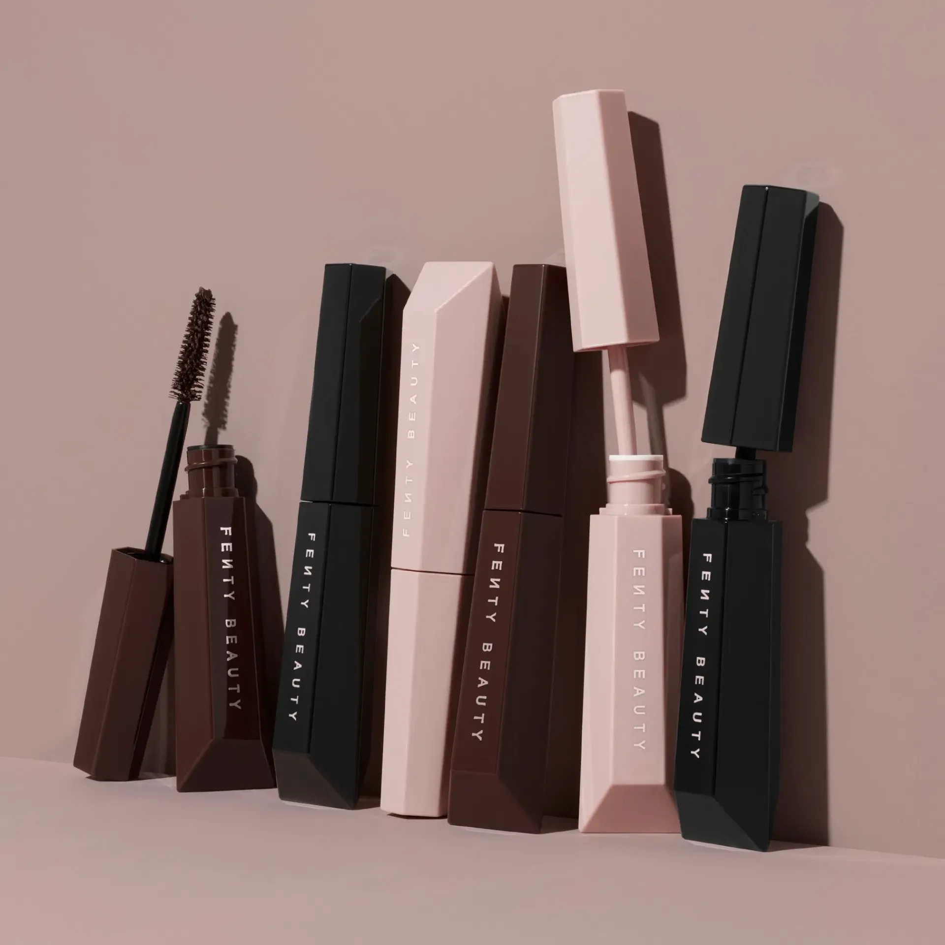 Fenty Beauty Silmämeikit<Hella Thicc Mascara Primer -ripsivärin pohjustustuote 10 ml