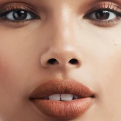 Fenty Beauty Huulimeikit<Icon Velvet Liquid Lipstick nestemäinen huulipuna 5,5 g