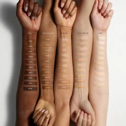 Fenty Beauty Kasvomeikit<Soft Lit Foundation meikkivoide 32 ml