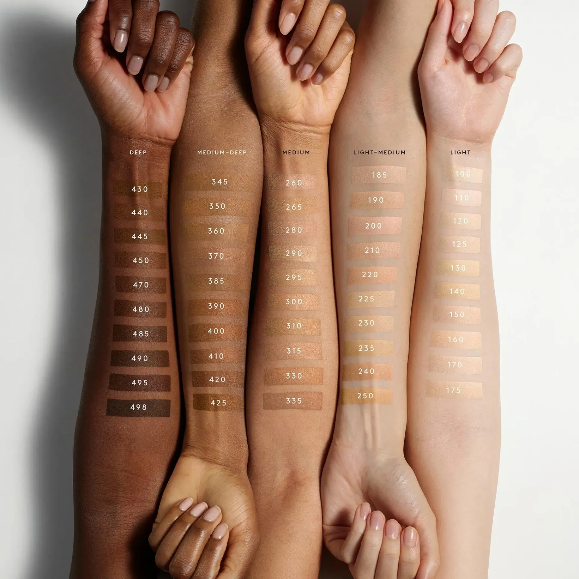 Fenty Beauty Kasvomeikit<Soft Lit Foundation meikkivoide 32 ml