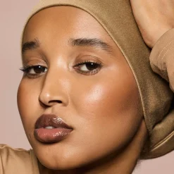 Fenty Beauty Kasvomeikit<Sun Stalk`r Instant Warmth Bronzer aurinkopuuteri 6,23 g