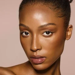 Fenty Beauty Kasvomeikit<Sun Stalk`r Instant Warmth Bronzer aurinkopuuteri 6,23 g