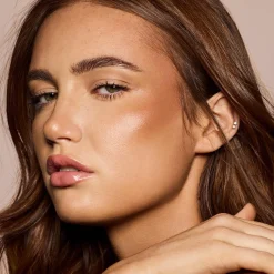 Fenty Beauty Kasvomeikit<Sun Stalk`r Instant Warmth Bronzer aurinkopuuteri 6,23 g