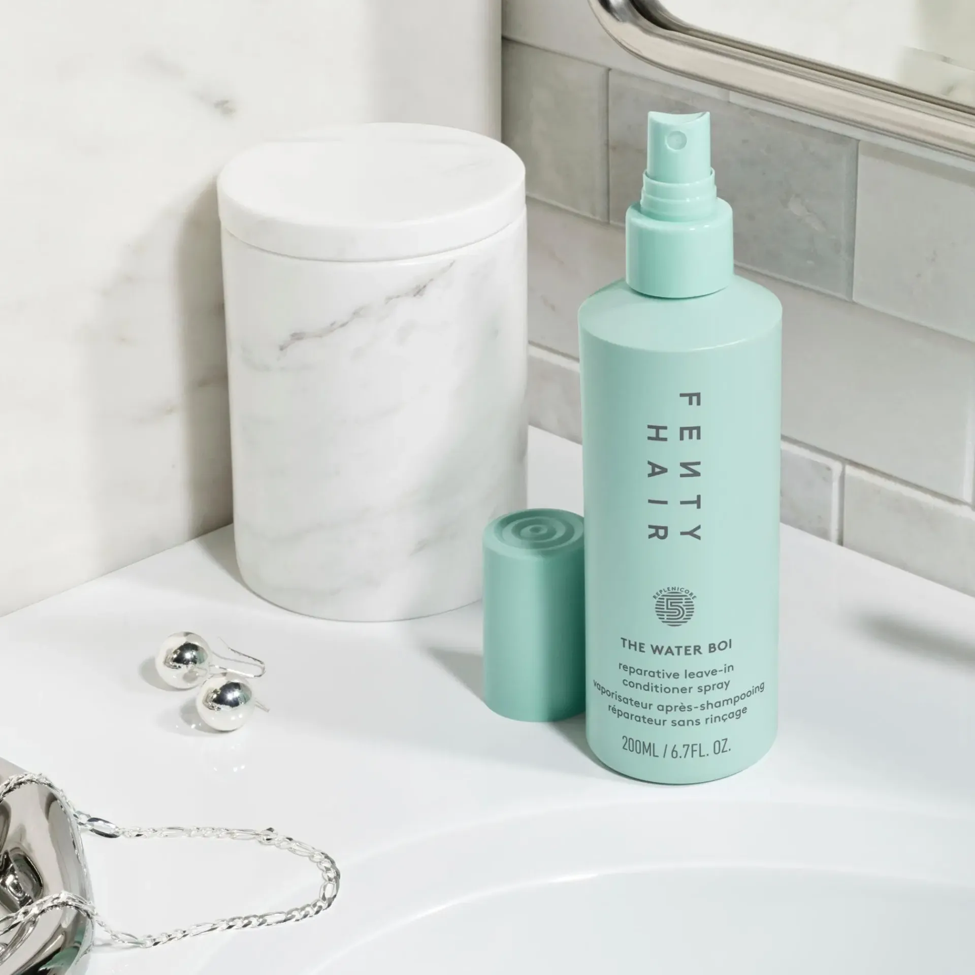 Fenty Hair Hiustenhoito<The Water Boi Reparative Leave-In Conditioner hiuksiin jätettävä hoitoaine 225 ml