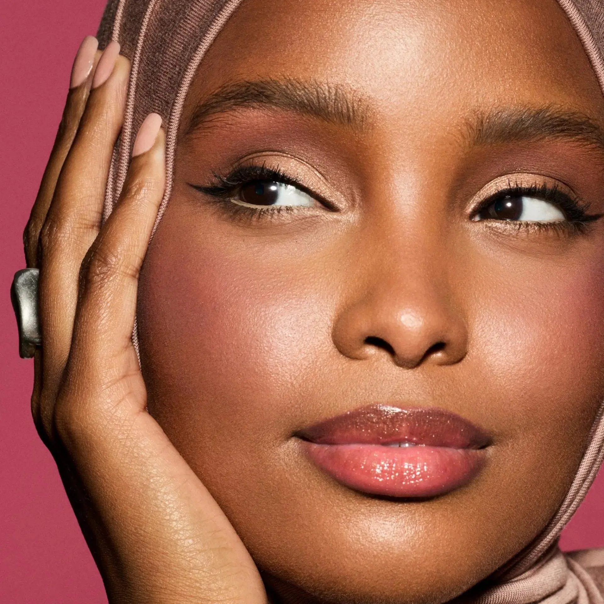 Fenty Beauty Silmämeikit<Fine Linez Lash Line-Enhancing Eyeliner silmänrajauskynä 0.1 gr