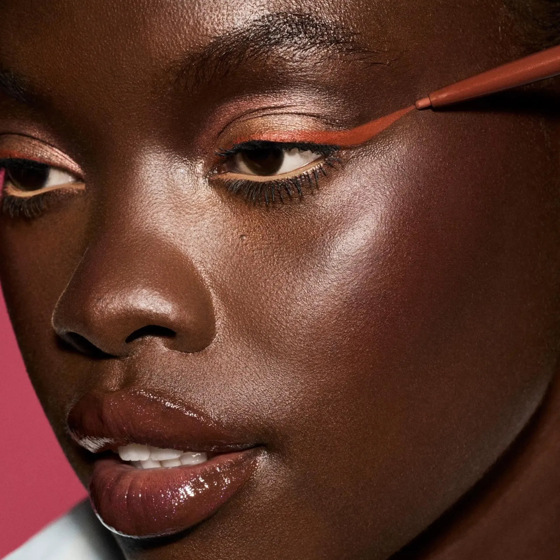 Fenty Beauty Silmämeikit<Fine Linez Lash Line-Enhancing Eyeliner silmänrajauskynä 0.1 gr