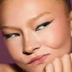 Fenty Beauty Silmämeikit<Fine Linez Lash Line-Enhancing Eyeliner silmänrajauskynä 0.1 gr